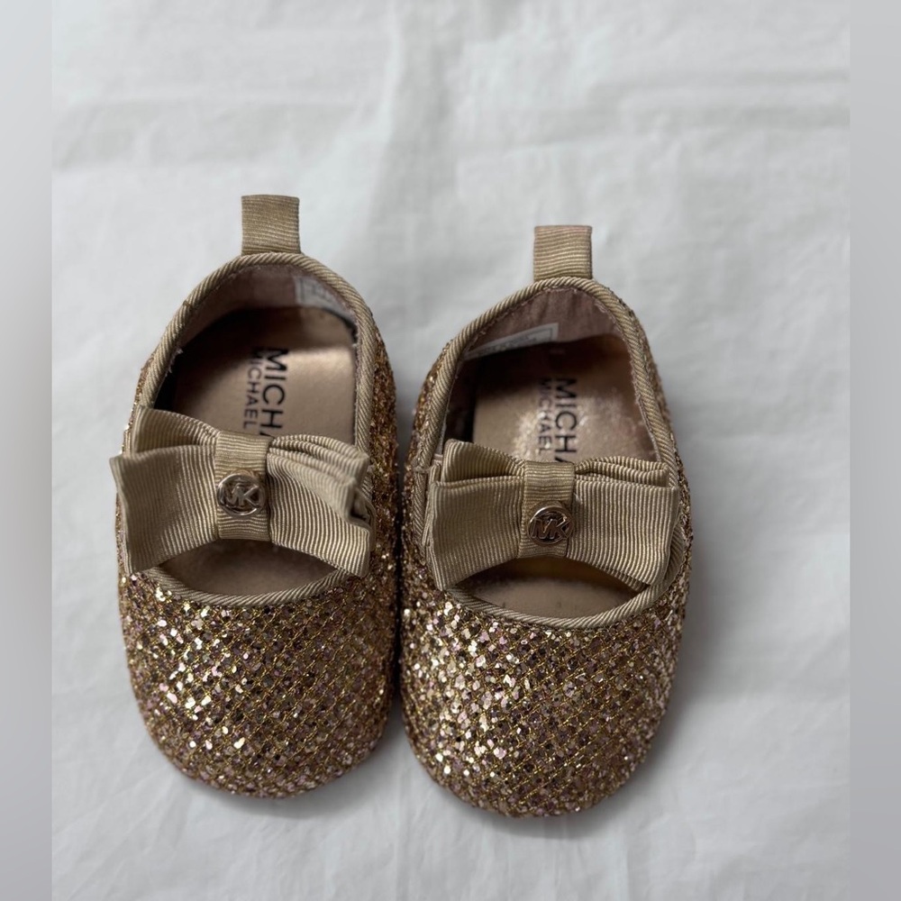 Michael Kors Gold Glitter Kids Shoes size 2